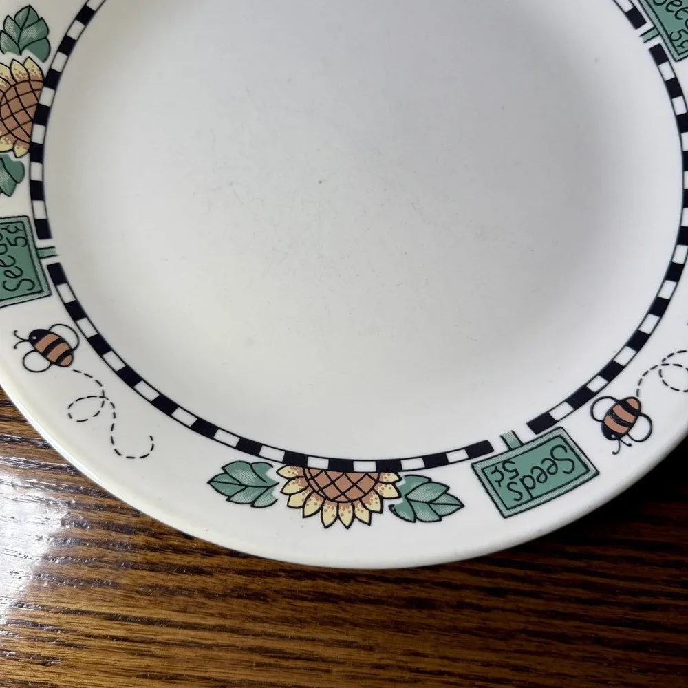 Vintage Corelle Sunblossoms Dinner Plates & Bread/Butter Plates Set of 7